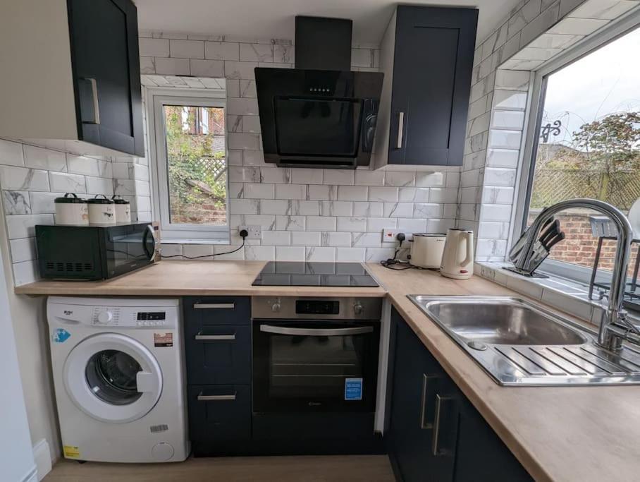 Stylish York Studio Экстерьер фото