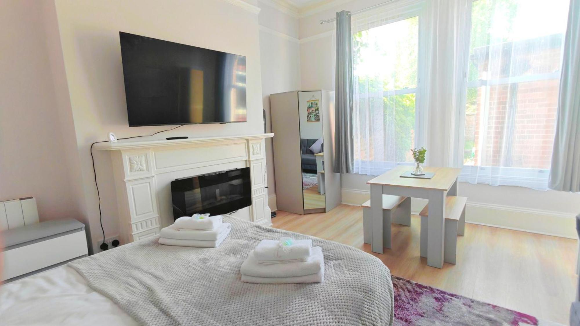Stylish York Studio Экстерьер фото